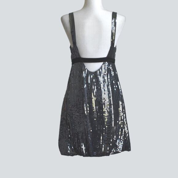 LA FEMME Women's Mini Sequin Dress Size 6 - Picture 3 of 5